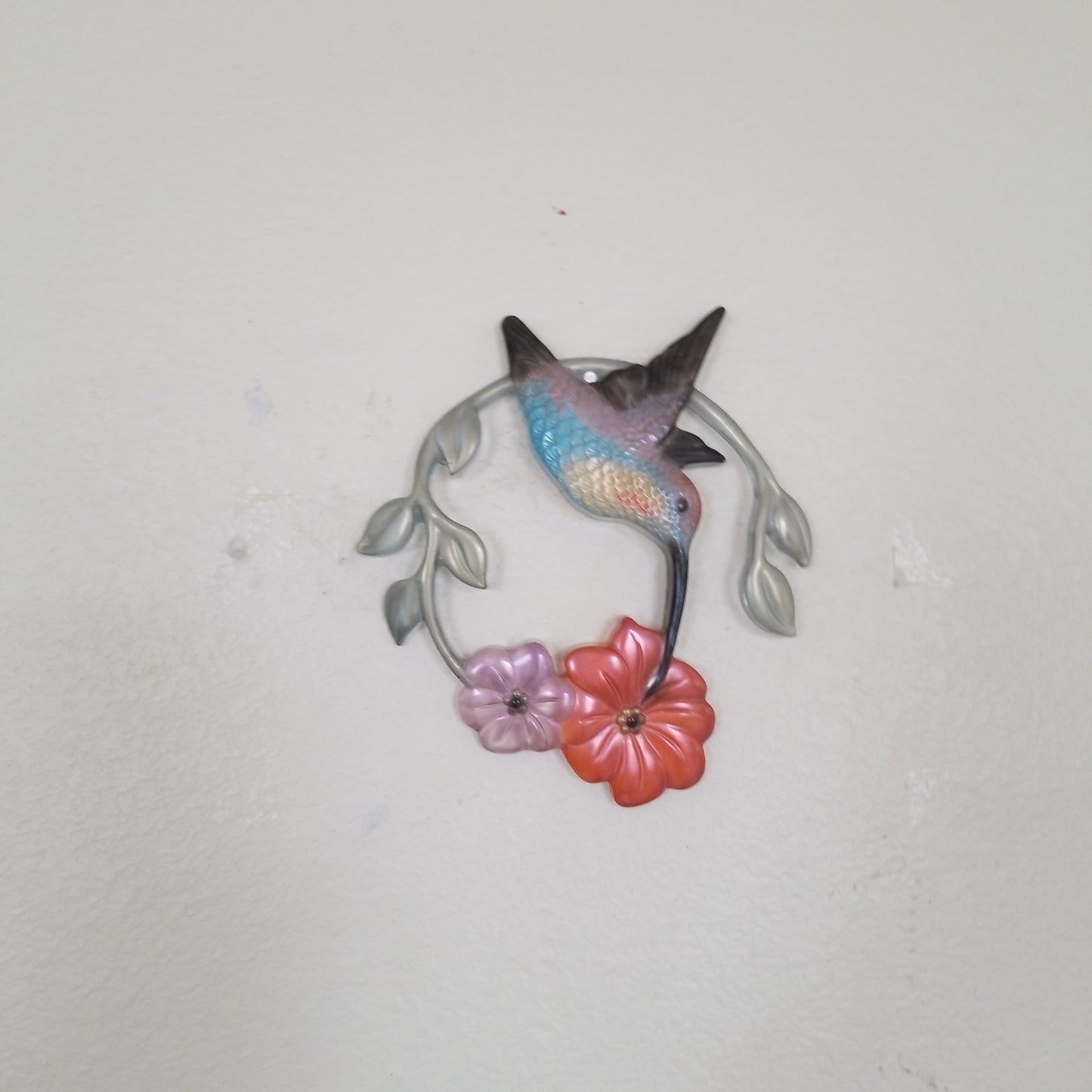 Hummingbird wall decor