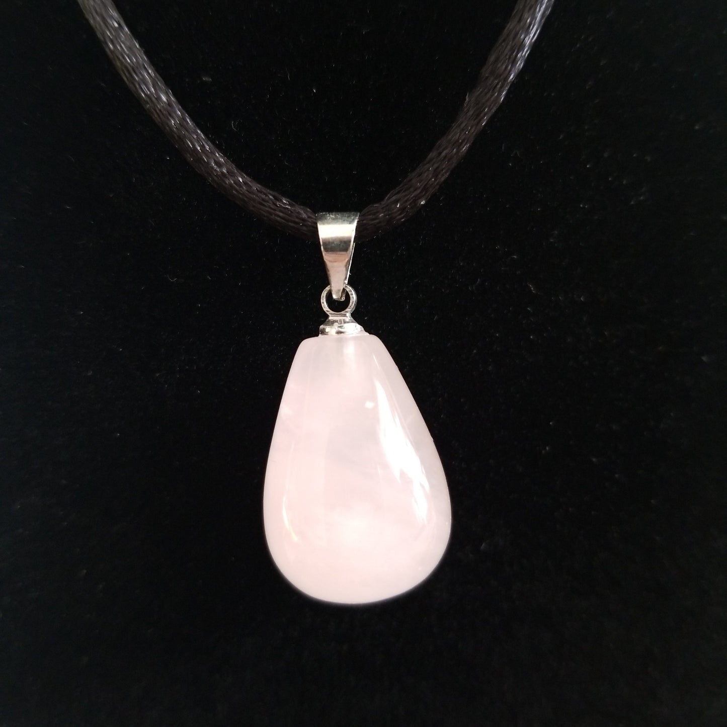 Rose quartz teardrop necklace